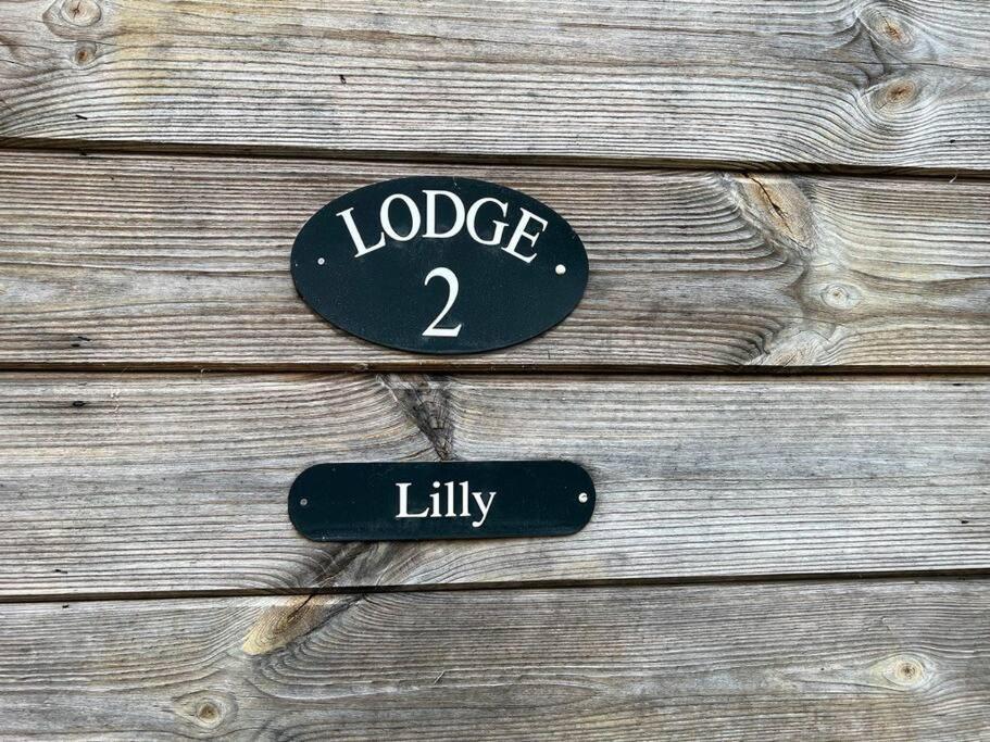 Lilly Lodge, Lake Pochard South Cerney Exteriör bild